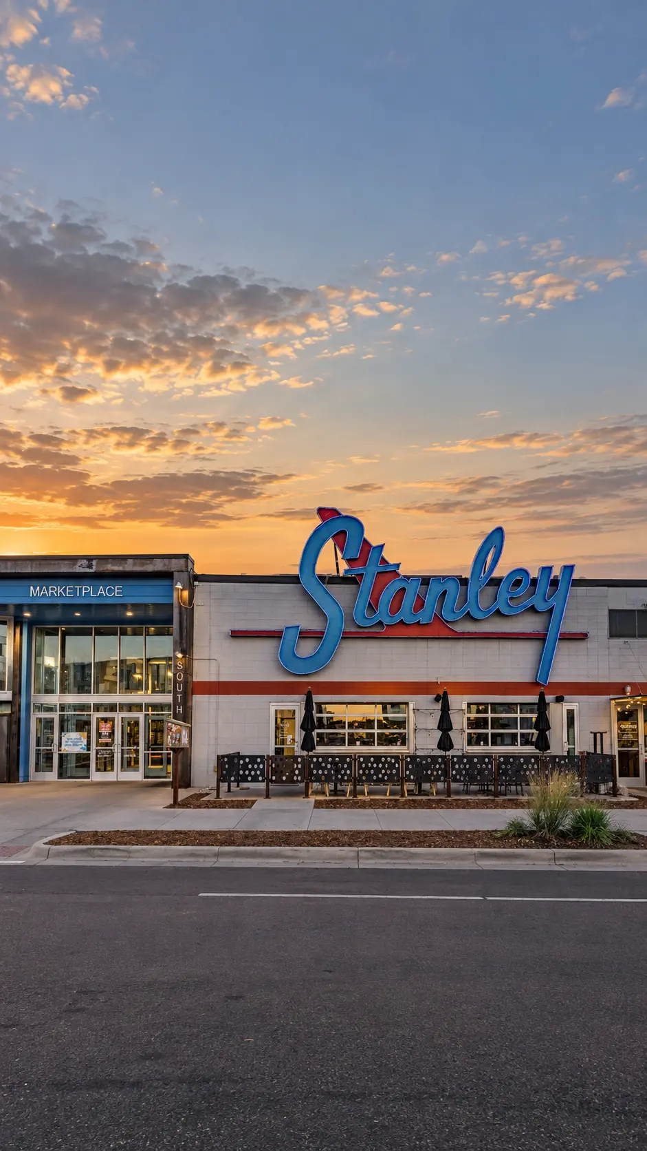 Party vendors, entertainers, and venues in Aurora