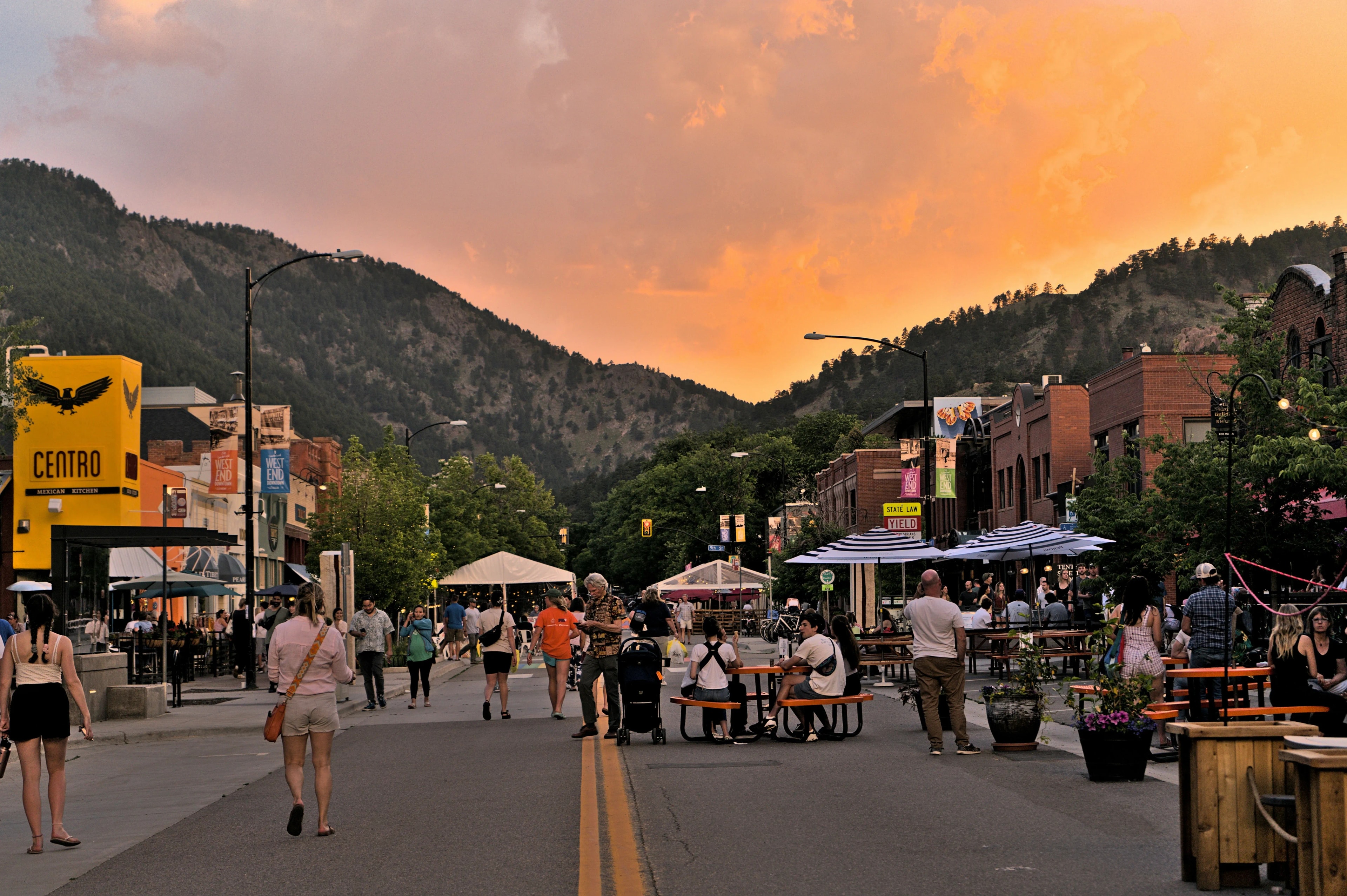 Party vendors, entertainers, and venues in Boulder
